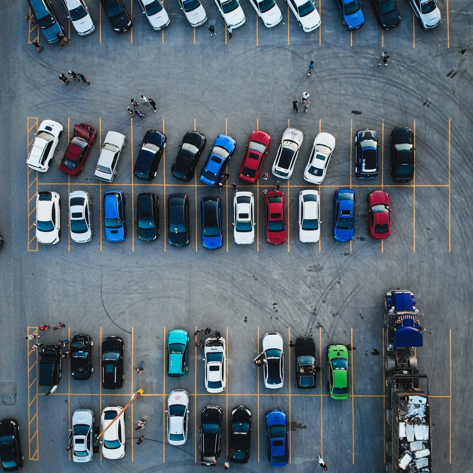  Parking and HOA Rules Can Affect Daily Life