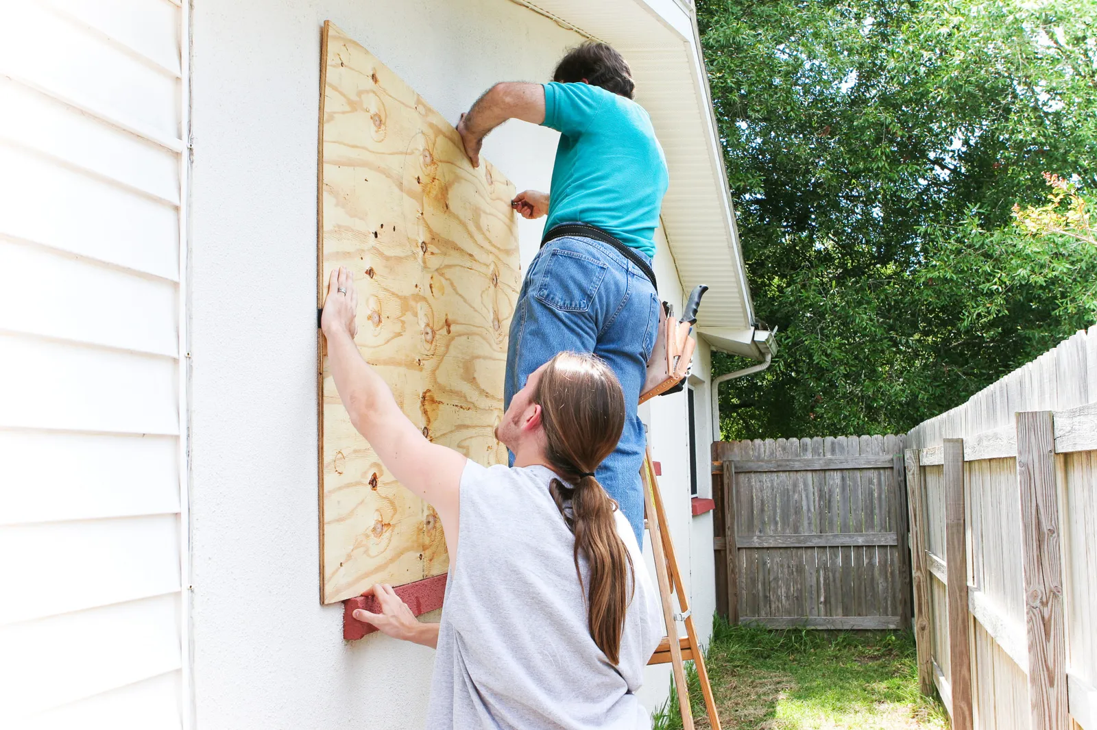 Tenant Responsibilities Before a Hurricane