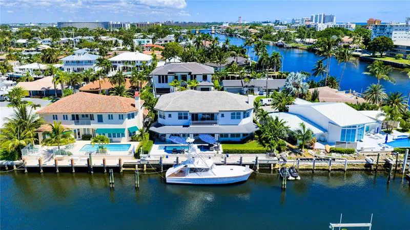 Water-intrusion season: AC set-points, dehumidifiers, and landlord duties—oceanfront Boca/Deerfield vs. canal-adjacent Palm Coast