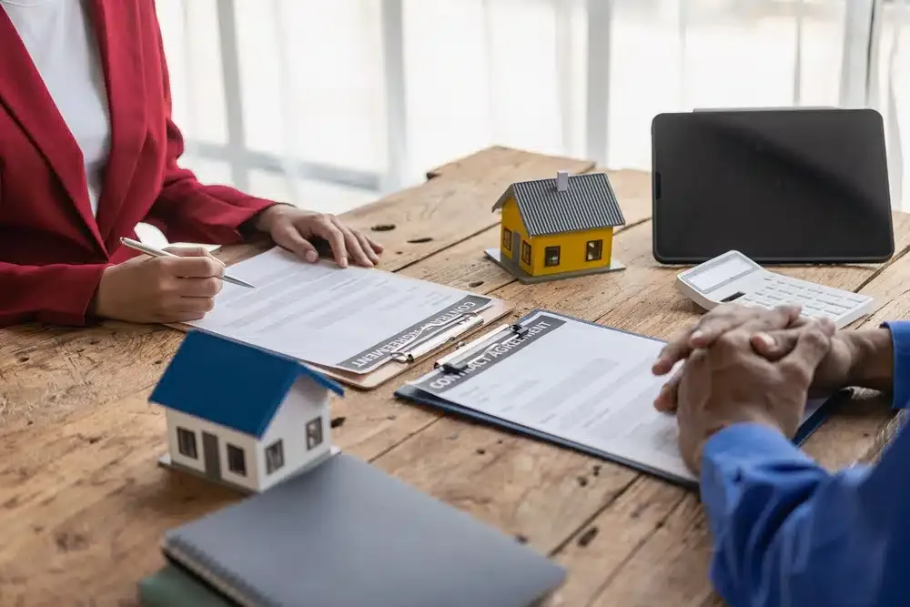 Hurricane Season in a Rental Home: What Renters Are and Aren’t Responsible For